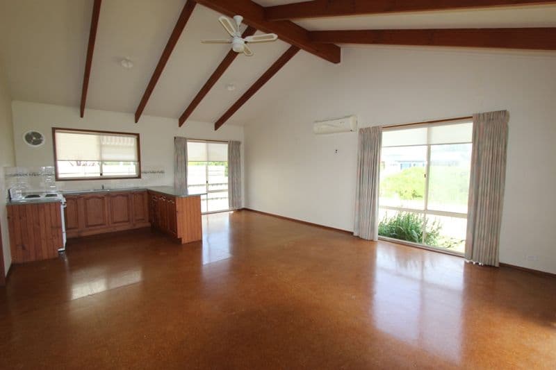 1 Sinclair Avenue, SURF BEACH VIC 3922, Surf Beach - Thumbnail 5