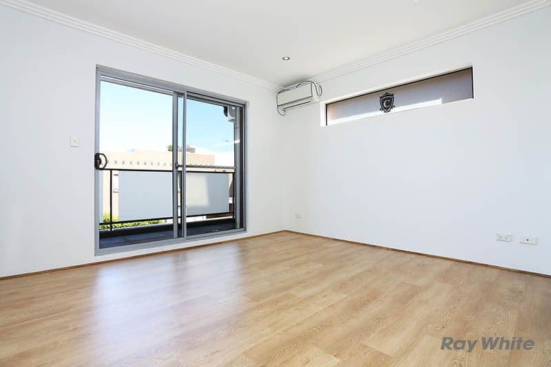 18 Myers Street, Roselands - Thumbnail 3