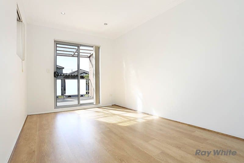 18 Myers Street, Roselands - Thumbnail 7