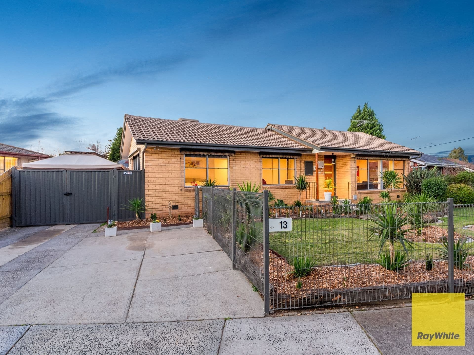 13 Booth Crescent, Dandenong North VIC 3175, Dandenong North - Thumbnail 2