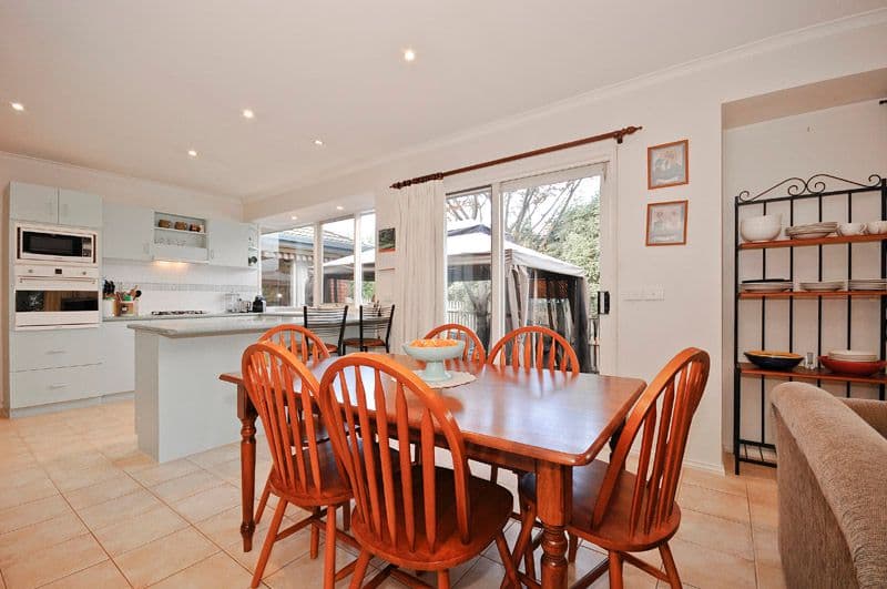 14 Yarraridge Drive, CHIRNSIDE PARK VIC 3116, Chirnside Park - Thumbnail 3