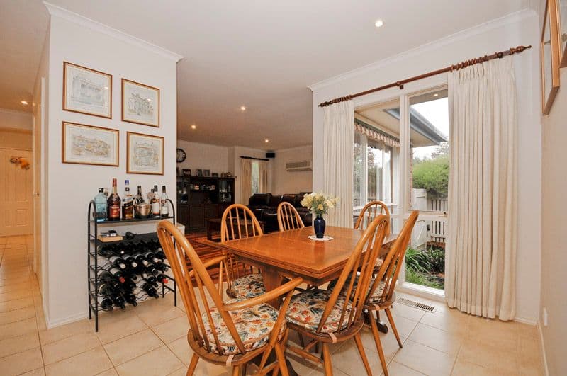 14 Yarraridge Drive, CHIRNSIDE PARK VIC 3116, Chirnside Park - Thumbnail 8