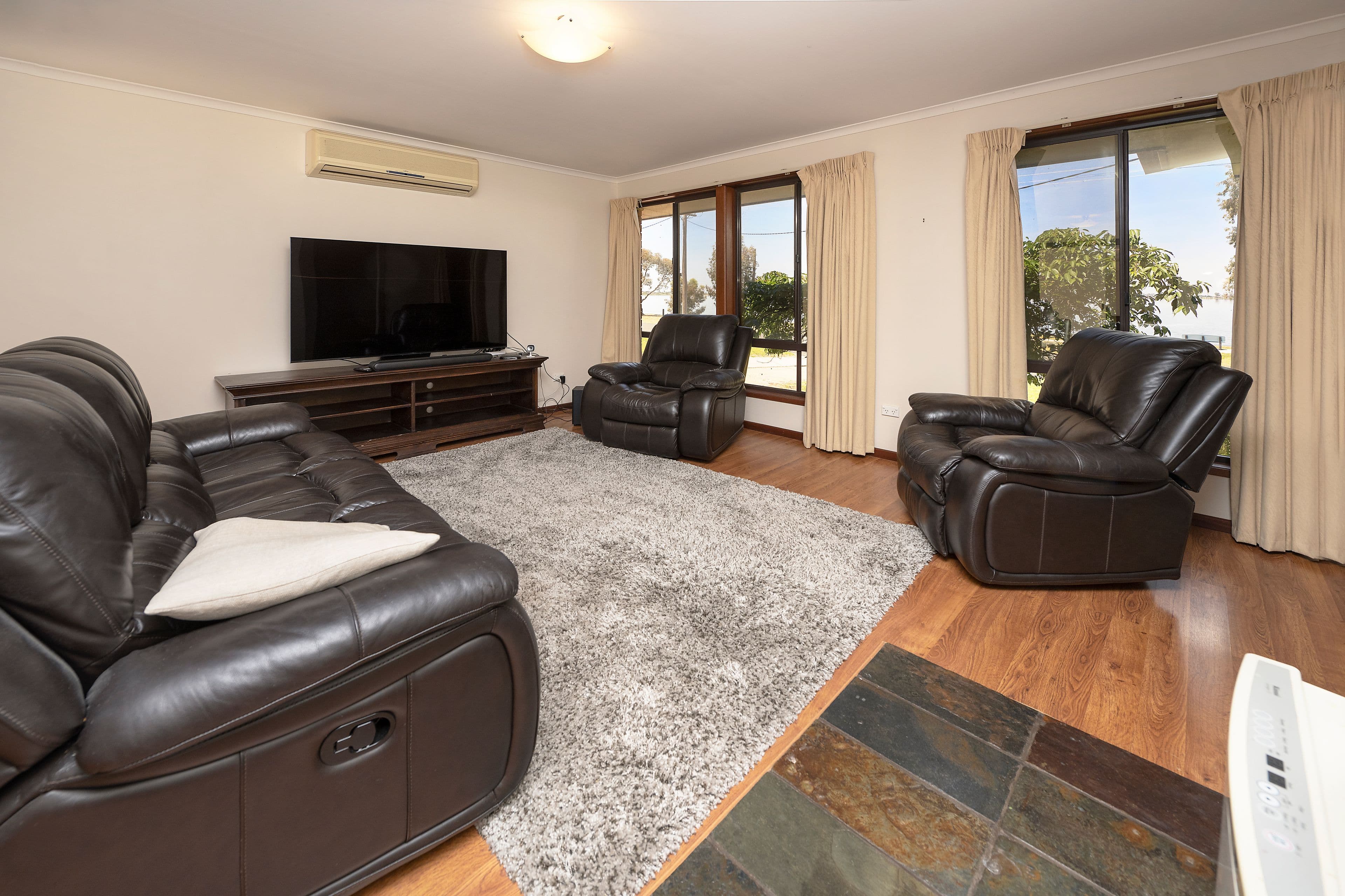 355 Lakeside Drive, Lake Boga VIC 3584, Lake Boga - Thumbnail 2