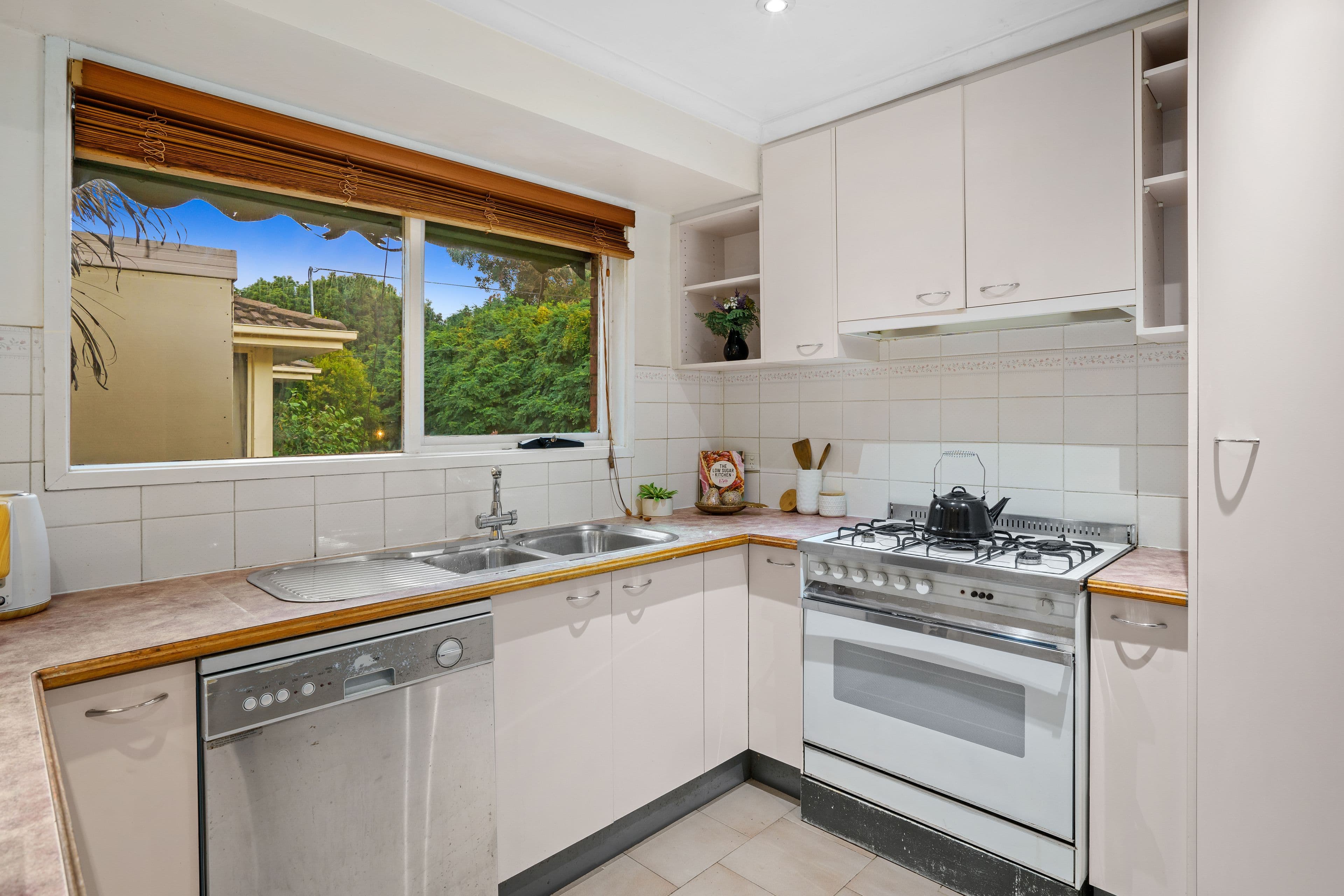 44 Greenhills Road, Bundoora VIC 3083, Bundoora - Thumbnail 6