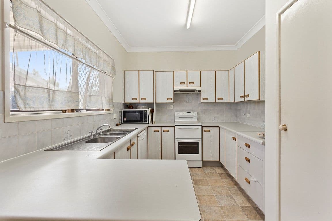 2 Ben Hall Street, Norman Gardens QLD 4701, Norman Gardens - Thumbnail 4