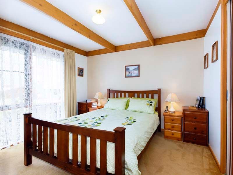 4 Mulholland Crescent, GROVEDALE VIC 3216, Grovedale - Thumbnail 3