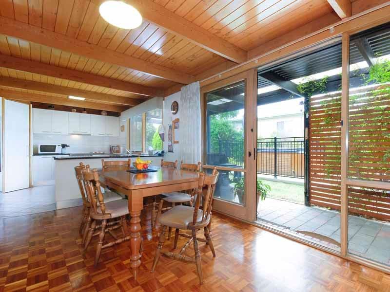 4 Mulholland Crescent, GROVEDALE VIC 3216, Grovedale - Thumbnail 6