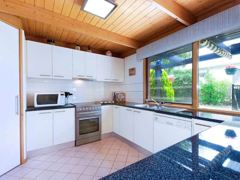 4 Mulholland Crescent, GROVEDALE VIC 3216, Grovedale - Thumbnail 7