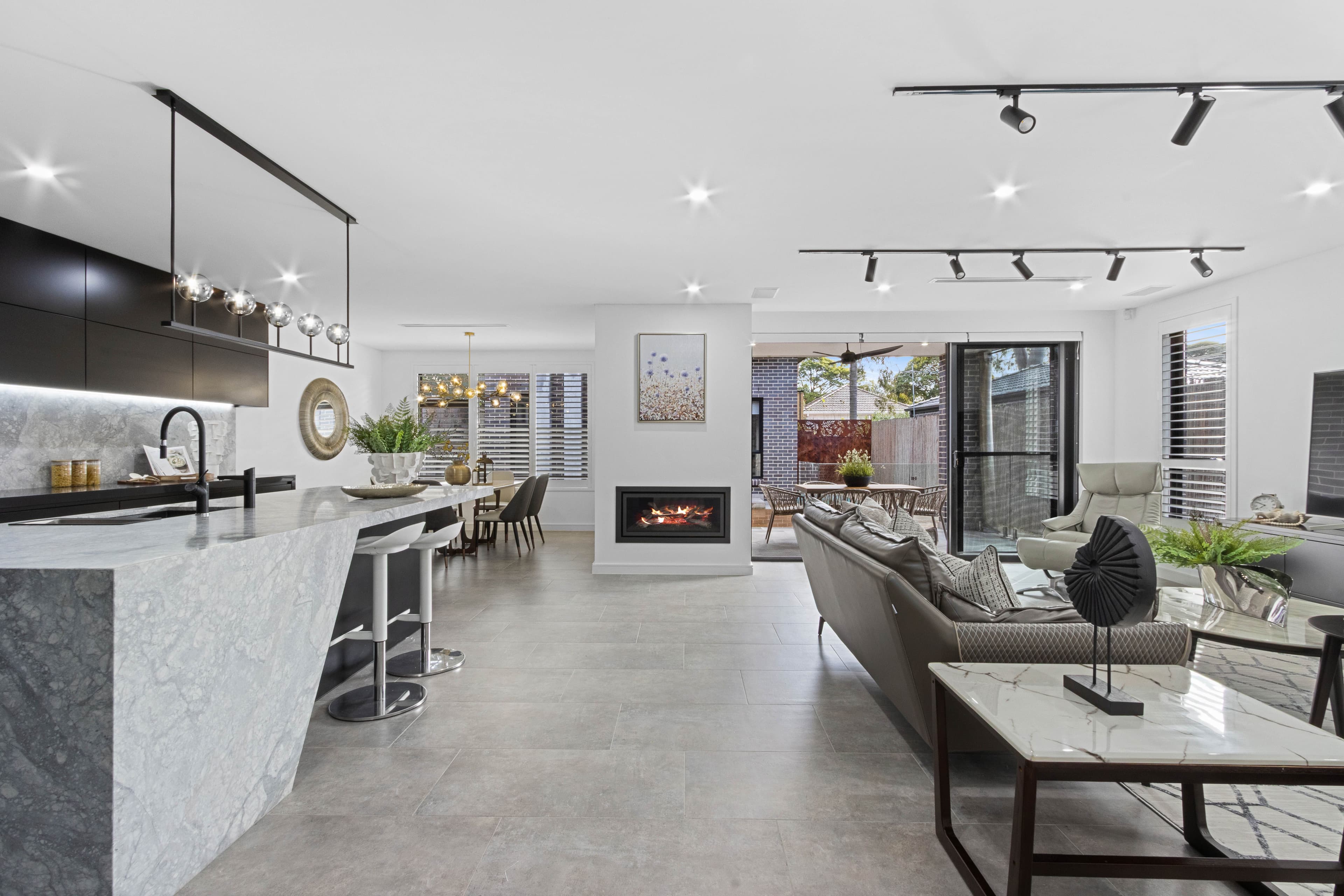 118 Moore Street, Hurstville NSW 2220, Hurstville - Thumbnail 2
