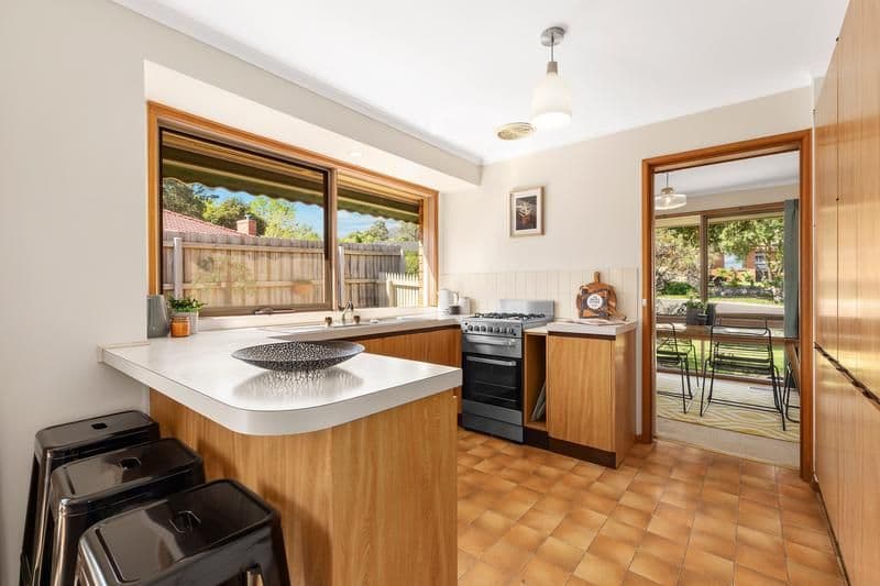 17 Emerald Court, Boronia VIC 3155, Boronia - Thumbnail 2
