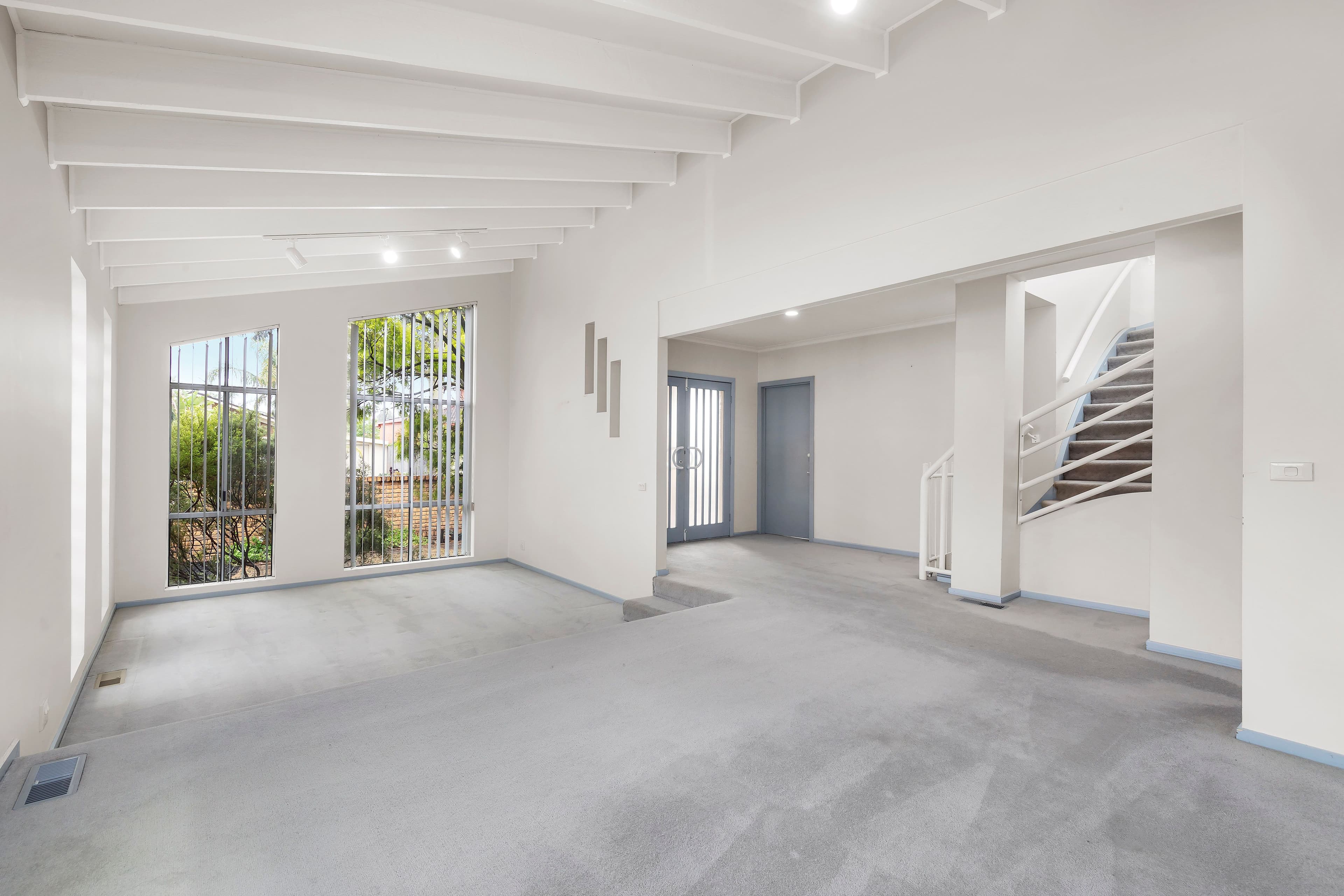 1 Zinnea Court, Mill Park VIC 3082, Mill Park - Thumbnail 2
