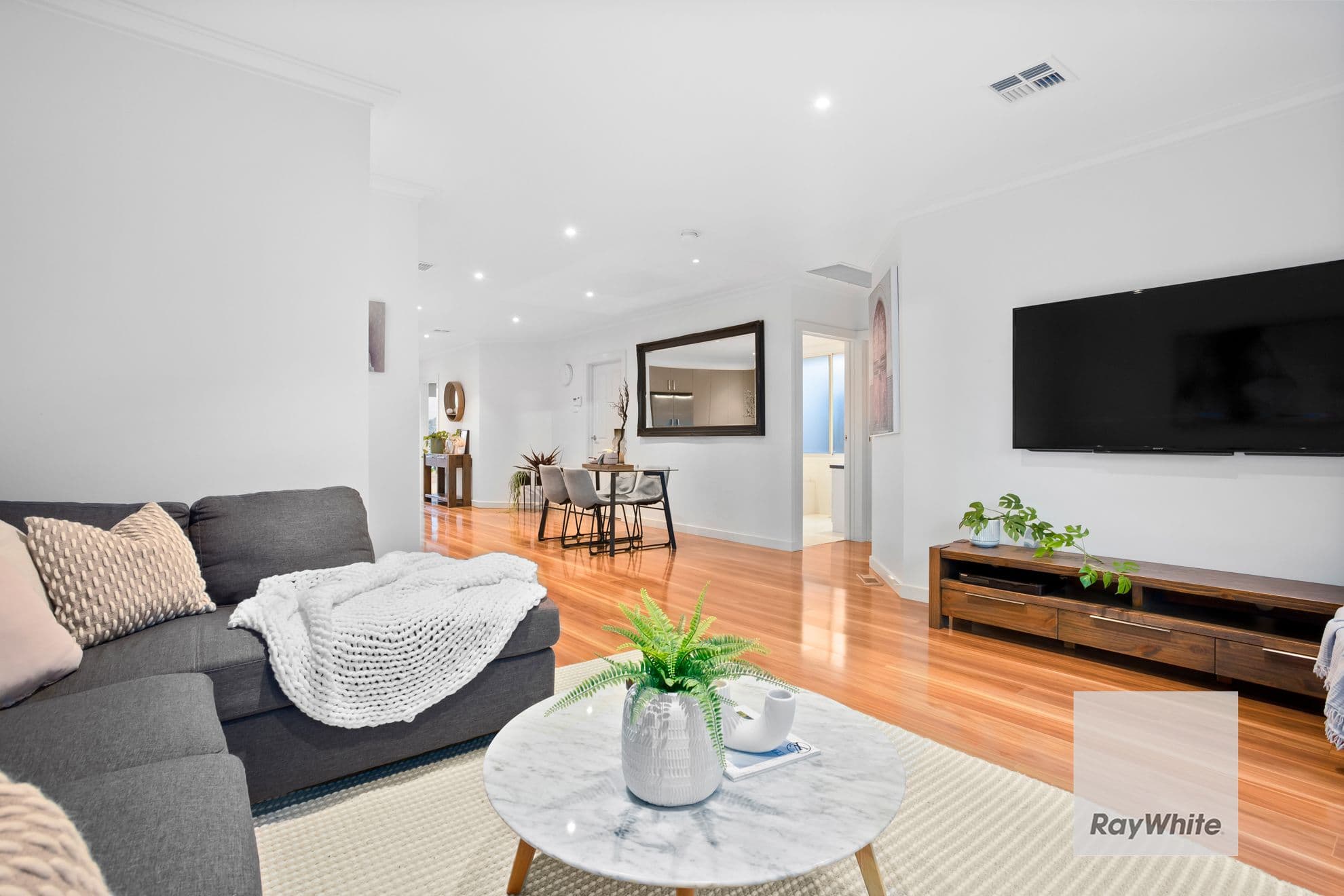 30 Messina Crescent, Taylors Lakes VIC 3038, Taylors Lakes - Thumbnail 2