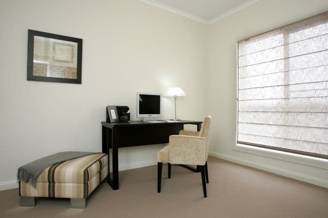 11 The Cove Drive, FULLERTON COVE NSW 2318, Fullerton Cove - Thumbnail 4