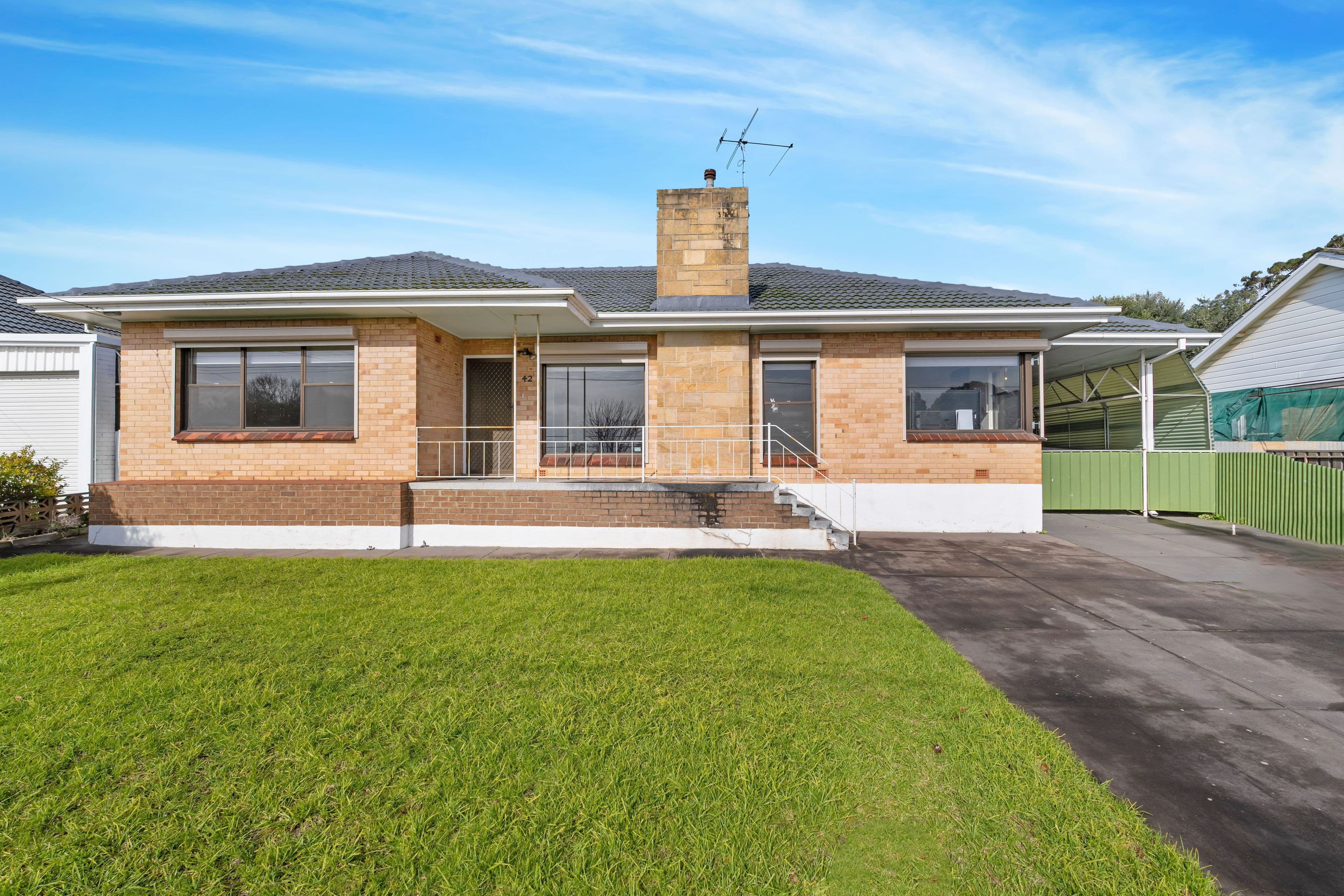 42 Seacombe Road, Darlington SA 5047, Darlington - Thumbnail 2