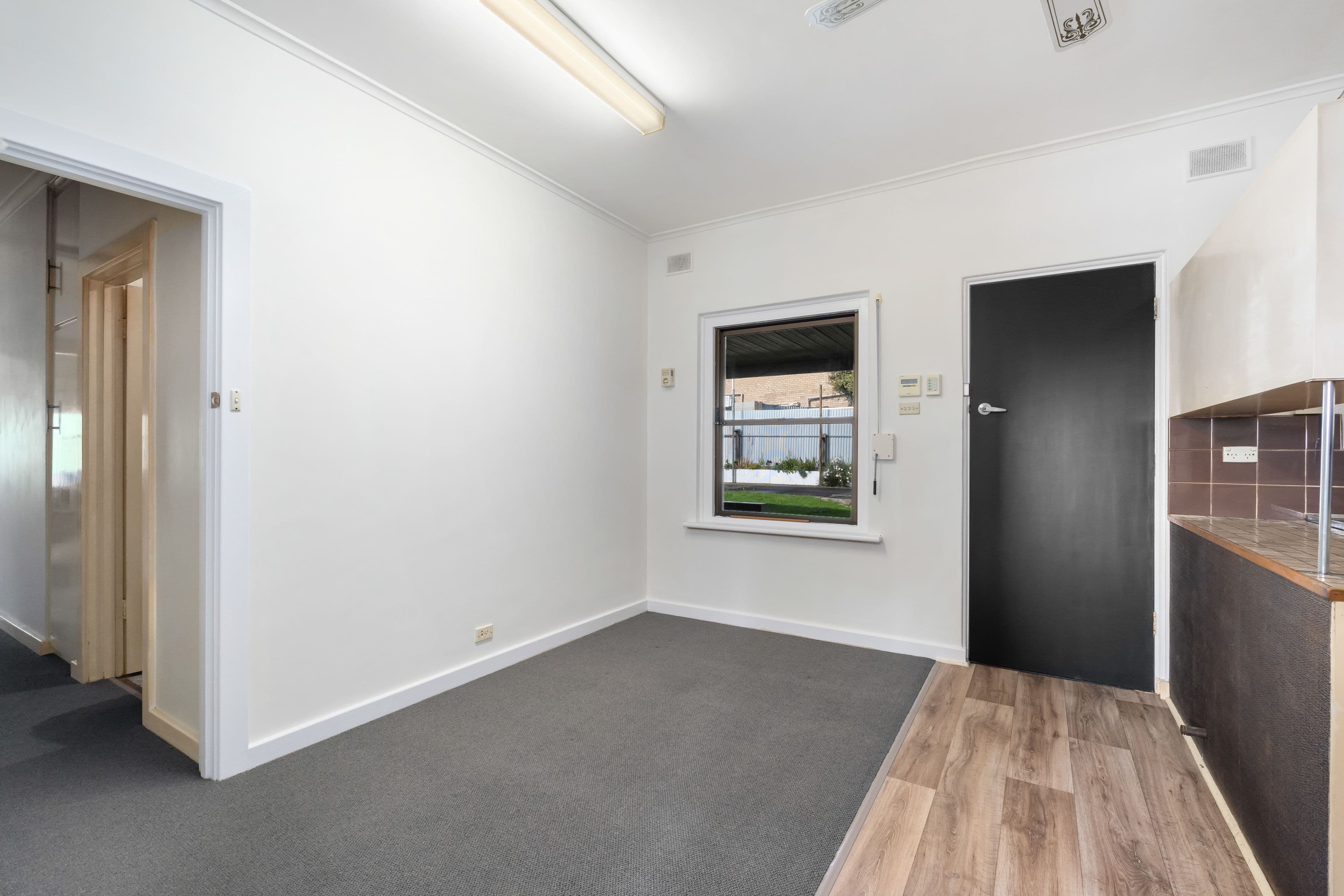 42 Seacombe Road, Darlington SA 5047, Darlington - Thumbnail 4