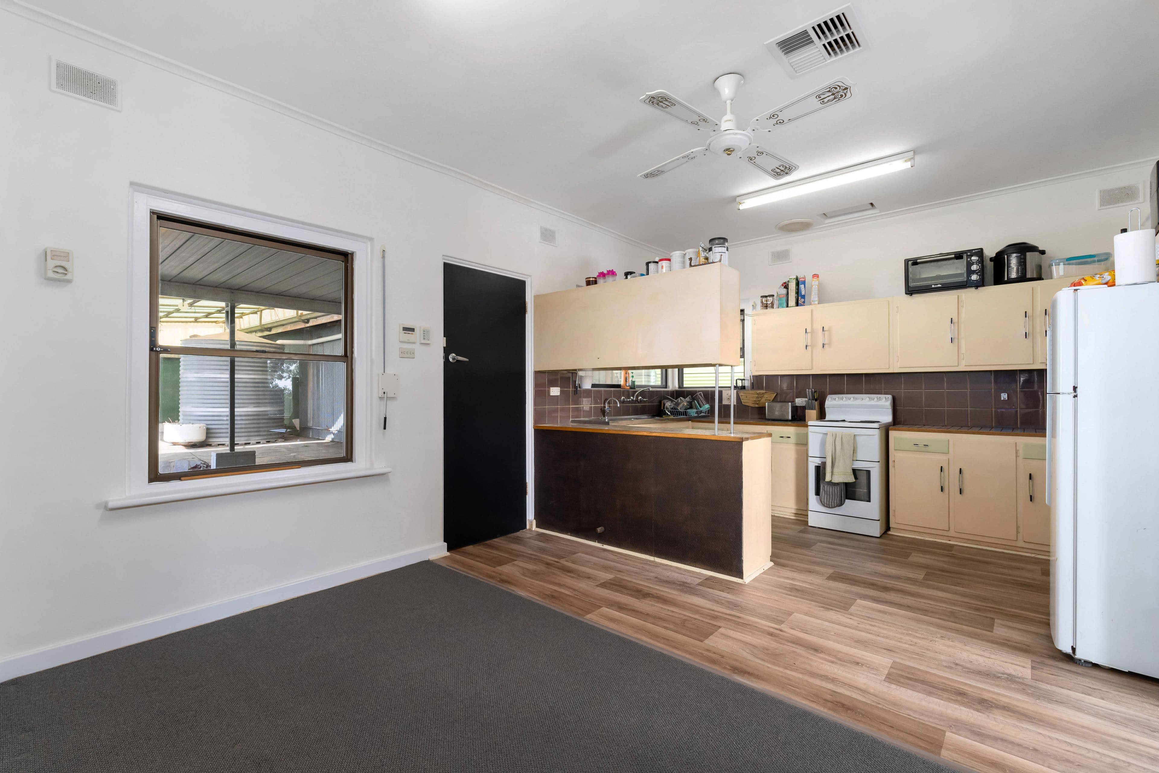 42 Seacombe Road, Darlington SA 5047, Darlington - Thumbnail 8