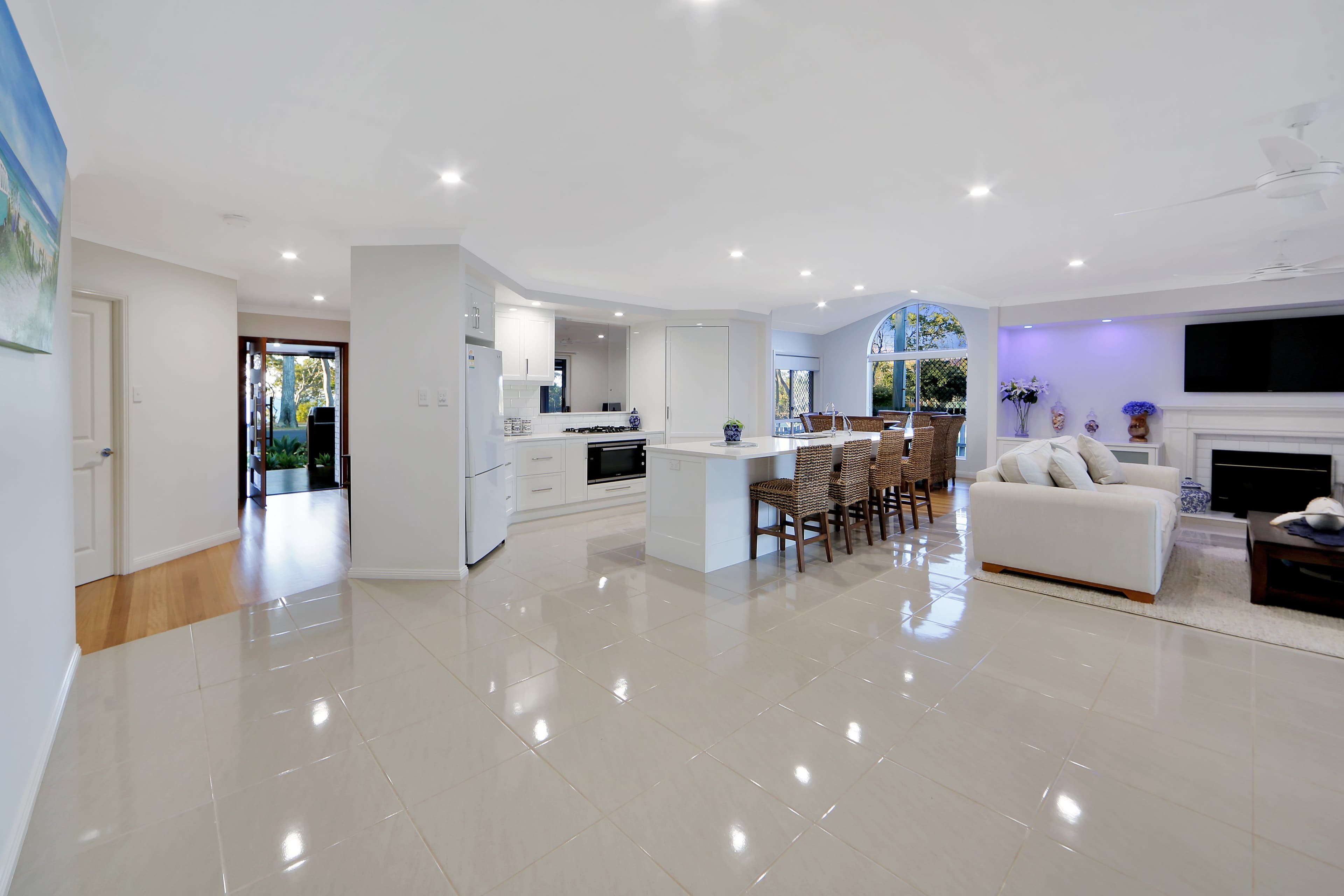 33 Mant Street, Point Vernon QLD 4655, Point Vernon - Image 1