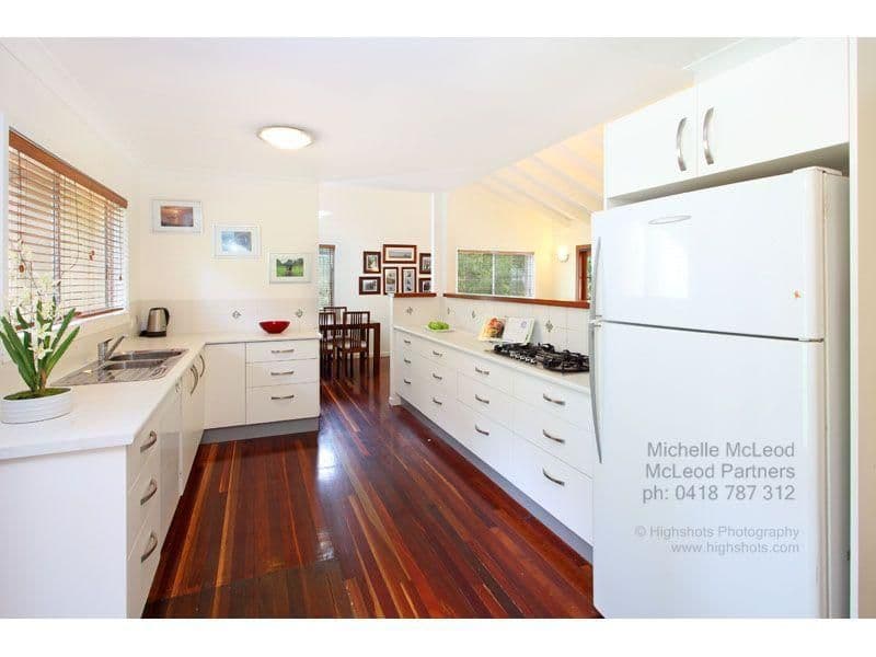 12 Tucker Street, CHAPEL HILL QLD 4069, Chapel Hill - Thumbnail 5