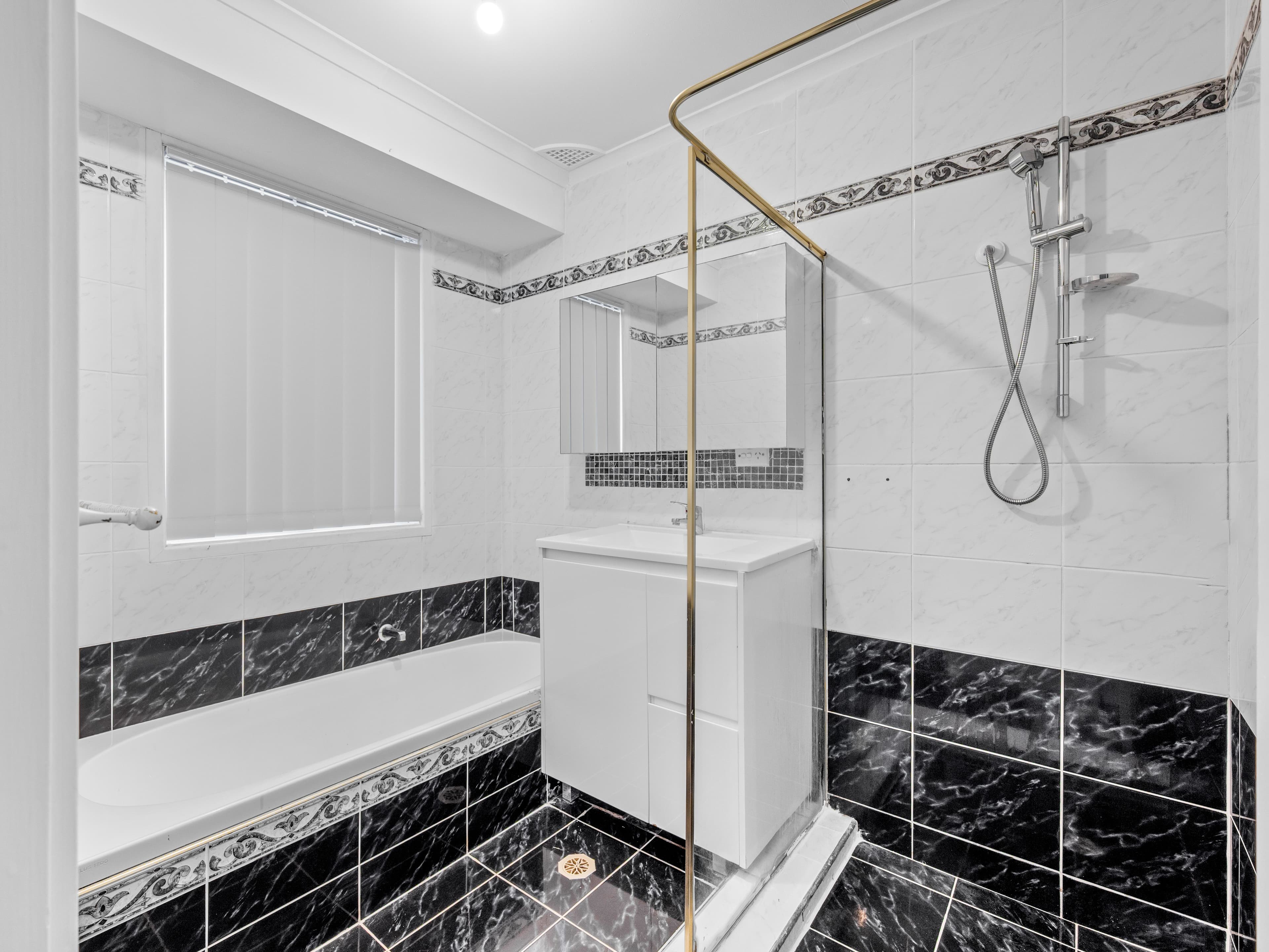 2 Ferdinand Place, Rosemeadow NSW 2560, Rosemeadow - Thumbnail 7
