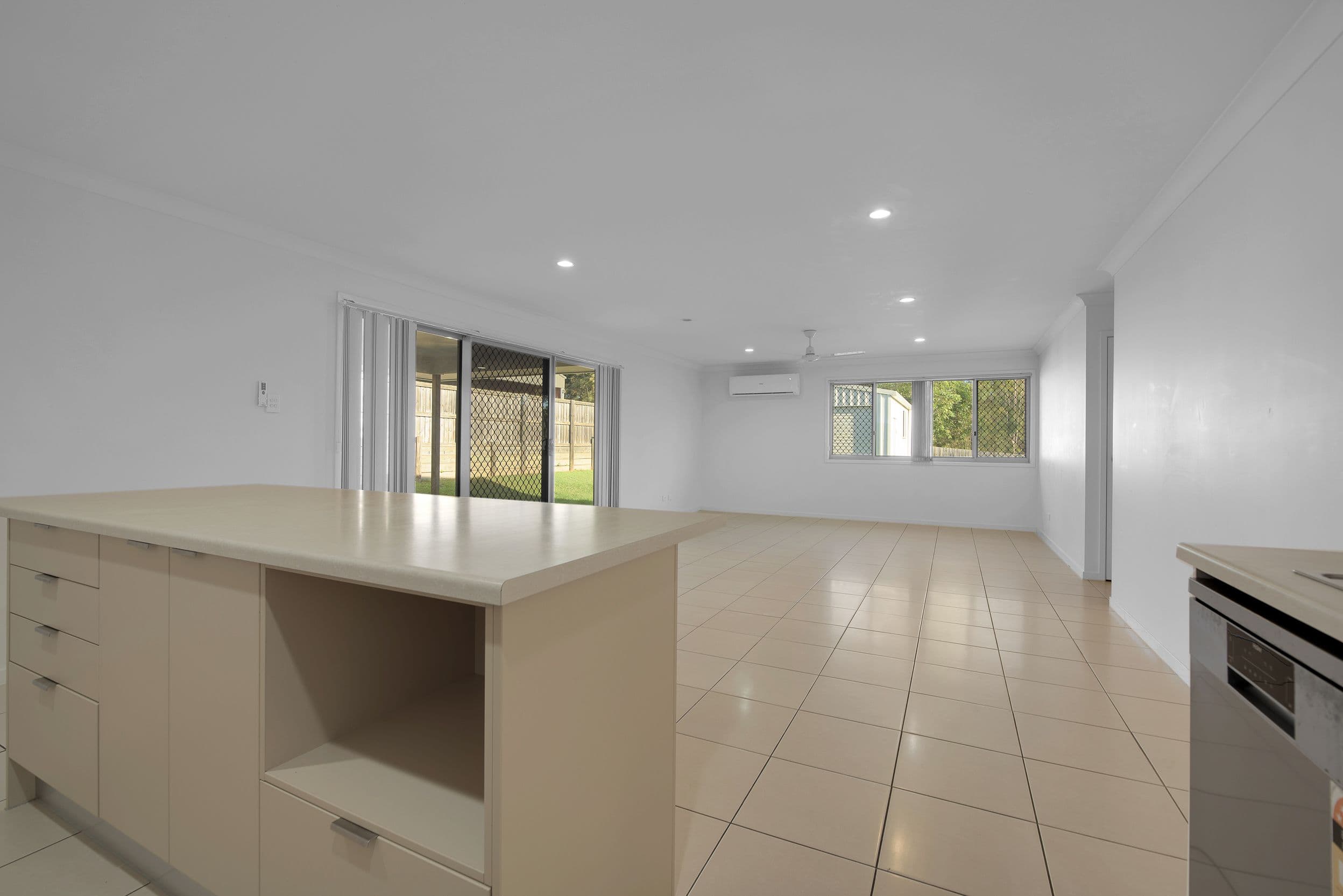 52 Broadwater Place, New Auckland QLD 4680, New Auckland - Thumbnail 7