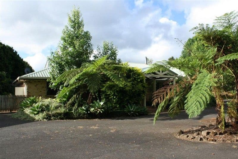 54 Siganto Drive, MOUNT TAMBORINE QLD 4272, Tamborine Mountain - Thumbnail 2