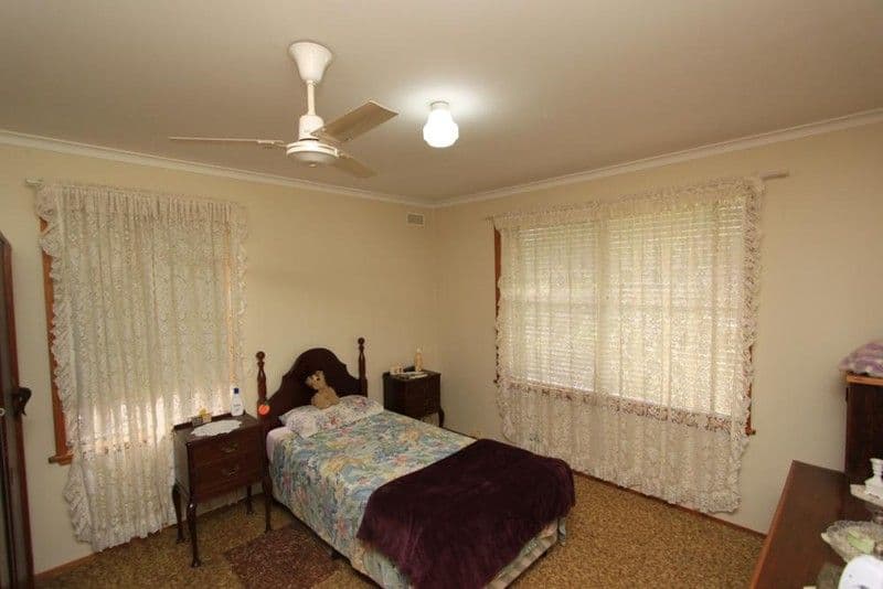 5 Rankin Avenue, BENDIGO VIC 3550, Bendigo - Thumbnail 4