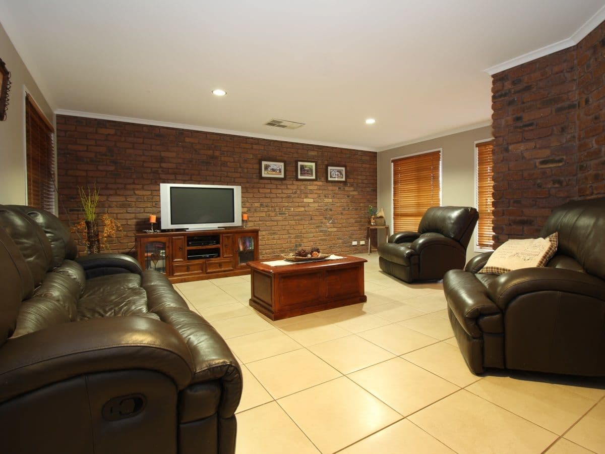 91 Moody Street, Emerald QLD 4720, Emerald - Thumbnail 4