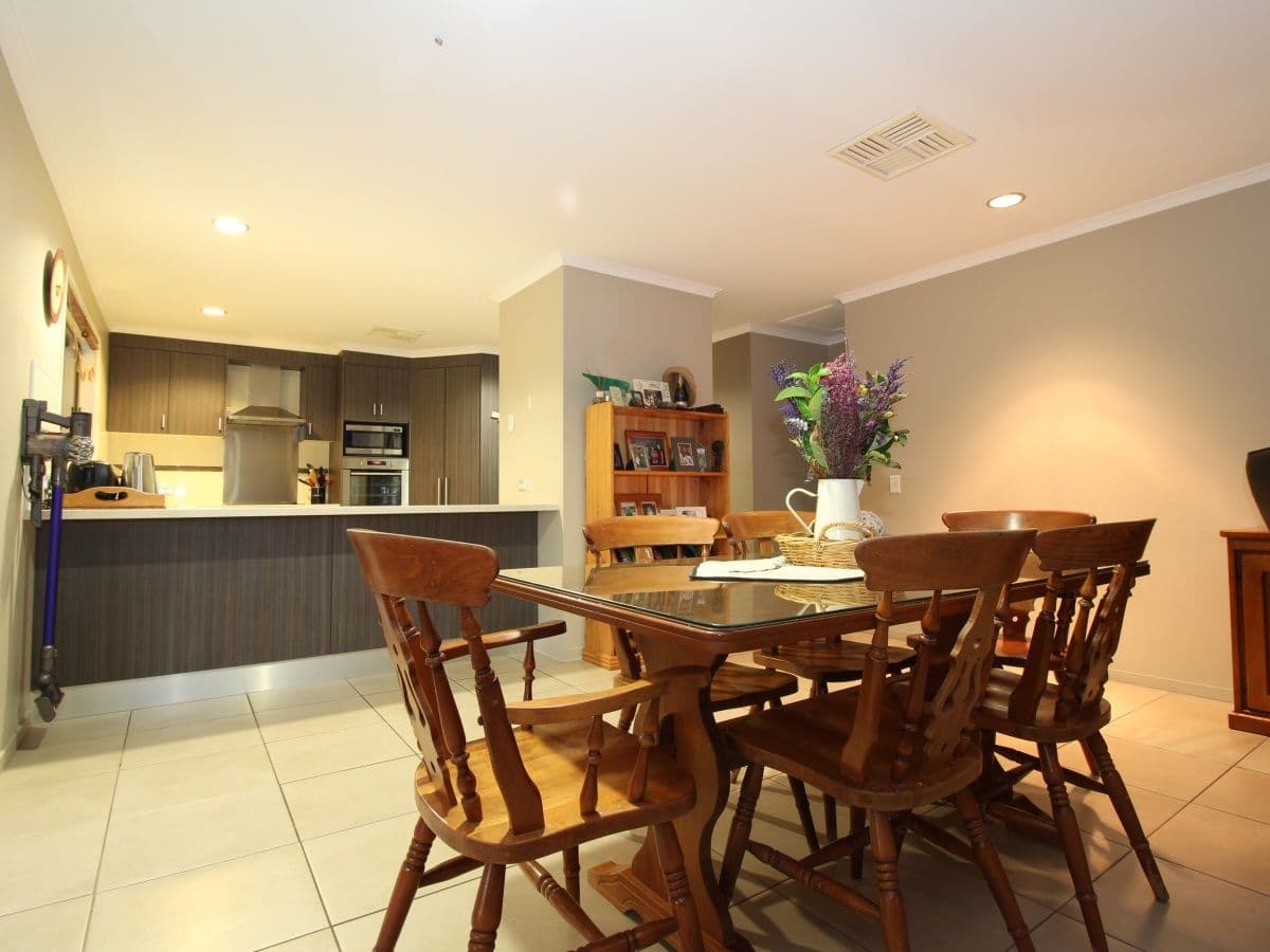 91 Moody Street, Emerald QLD 4720, Emerald - Thumbnail 7