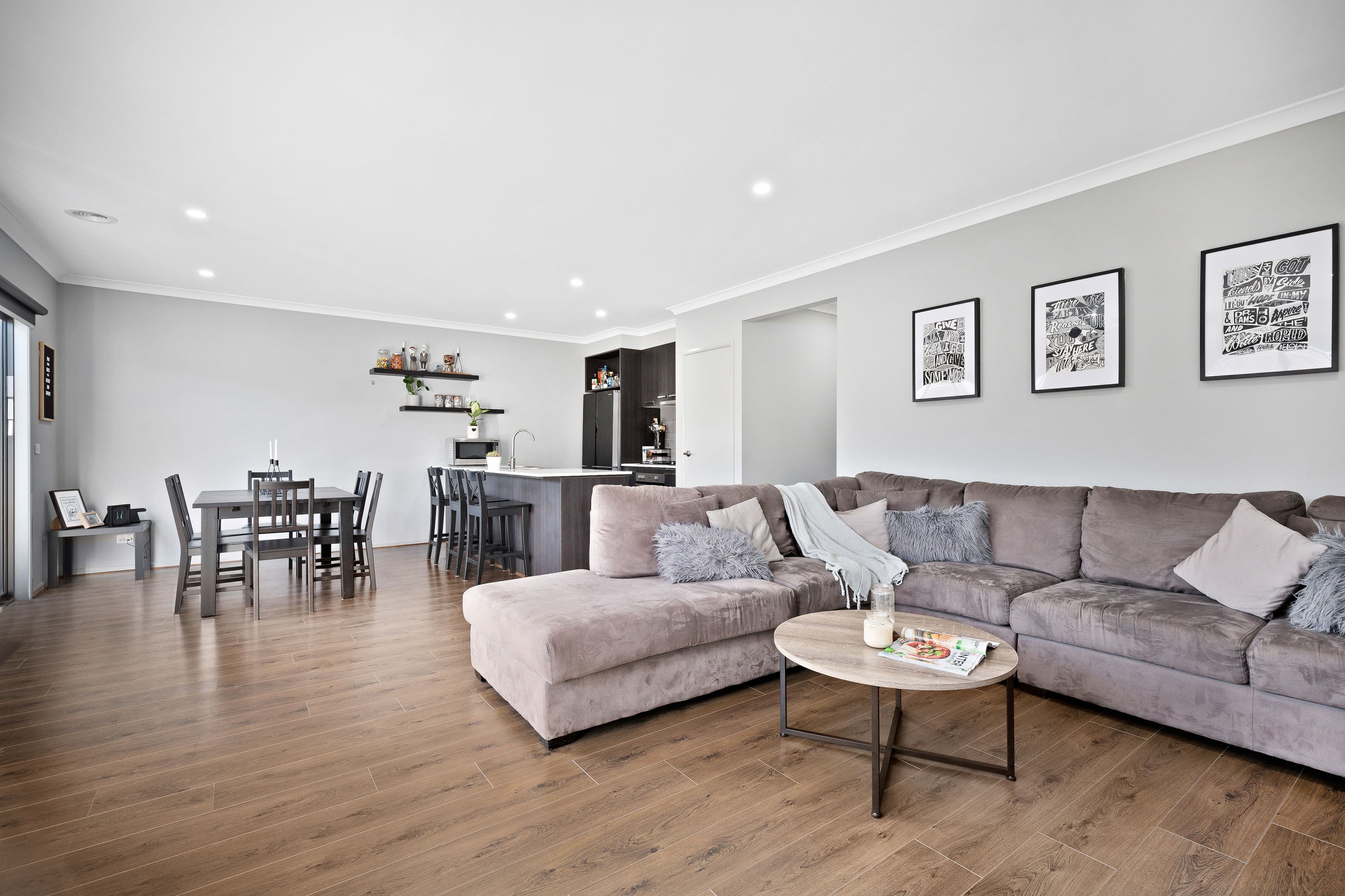 37 Clairwood Avenue, Pakenham VIC 3810, Pakenham - Thumbnail 2