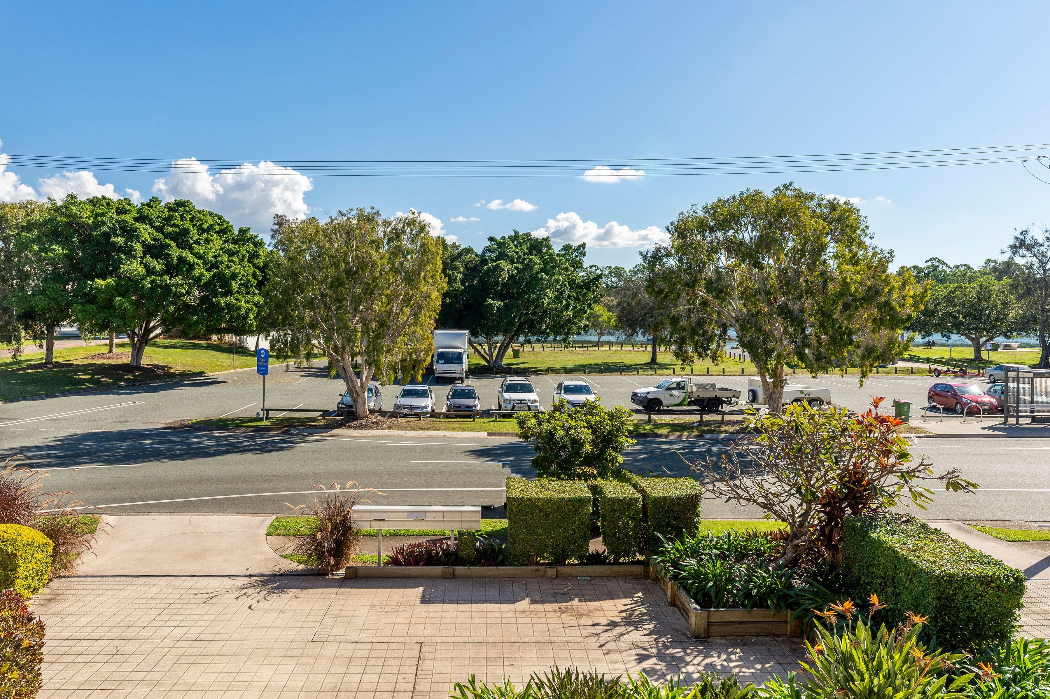 1 Pinnaroo Street, Hope Island QLD 4212, Hope Island - Thumbnail 2