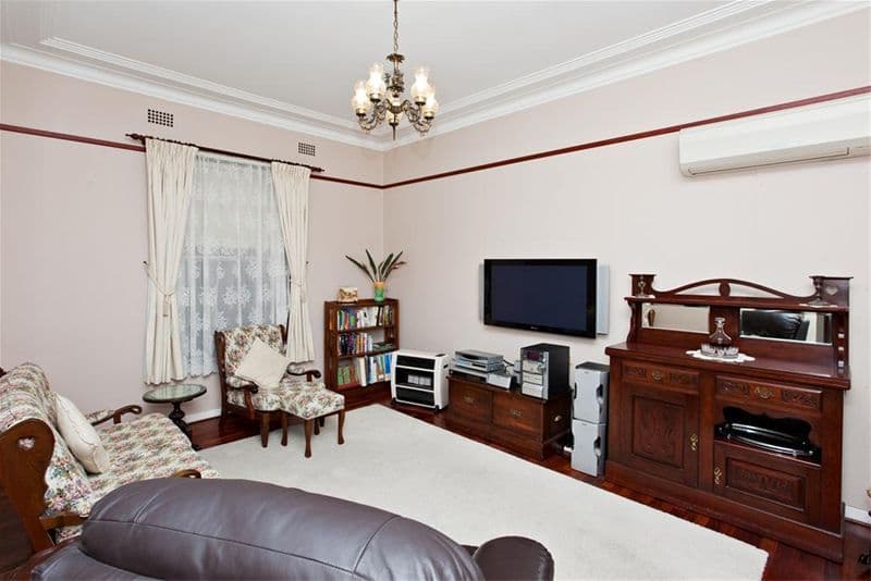 174 Lindsay Street, HAMILTON NSW 2303, Hamilton - Thumbnail 2