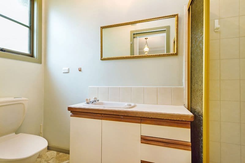 4 Amberley Cresent, FRANKSTON SOUTH VIC 3199, Frankston South - Thumbnail 7