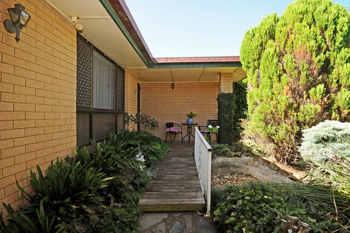 7 Lotus Crescent, Centenary Heights QLD 4350, Centenary Heights - Thumbnail 2