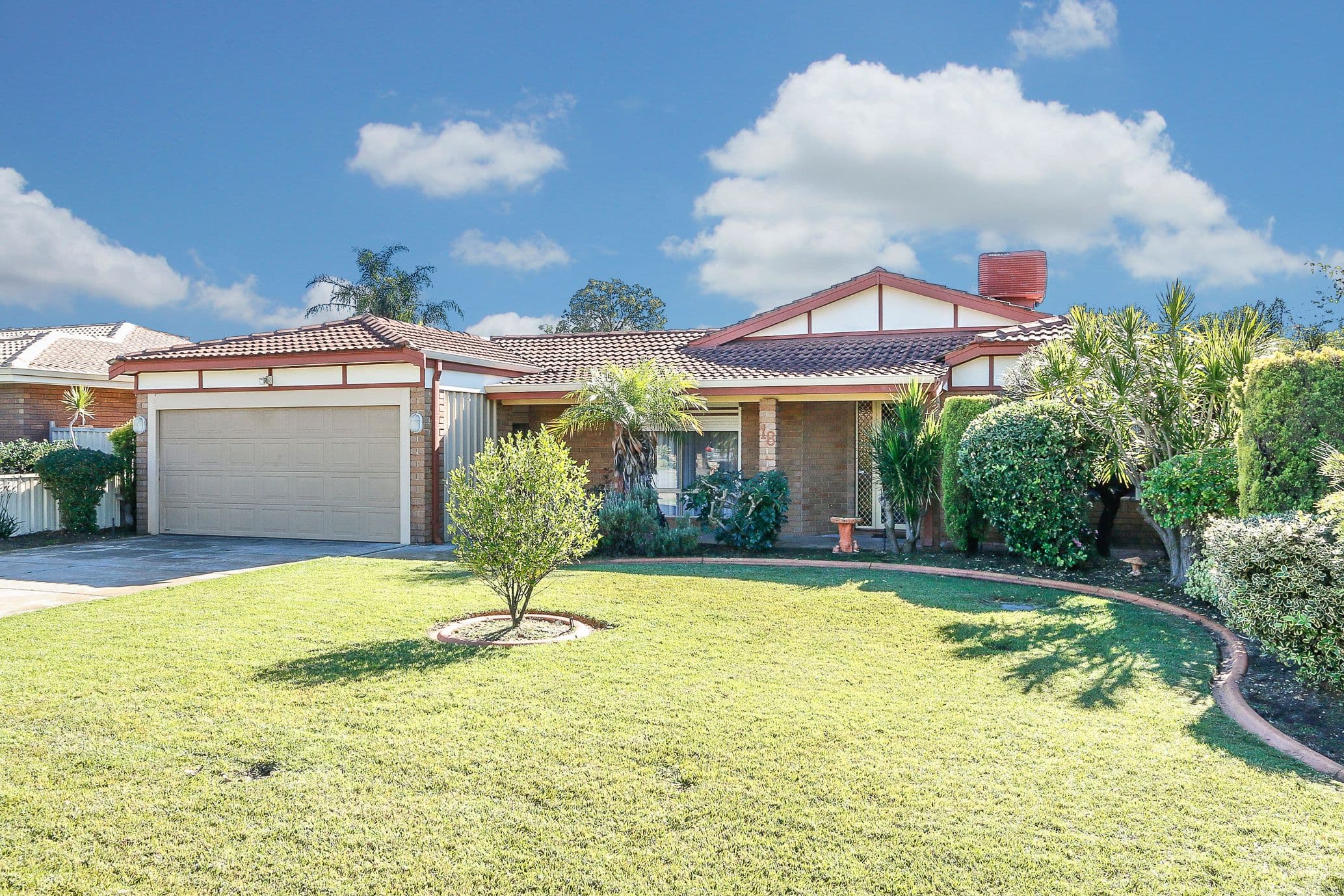 18 Charlbury Way, Eden Hill WA 6054, Eden Hill - Image 1