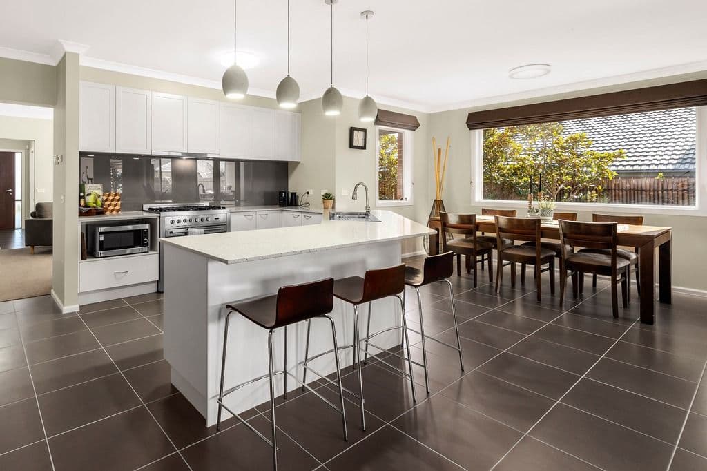 10 Westbourne Drive, Doreen VIC 3754, Doreen - Thumbnail 3