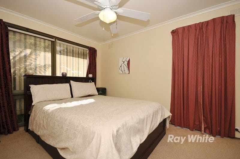 20 Benwerrin Drive, WANTIRNA VIC 3152, Wantirna - Thumbnail 6