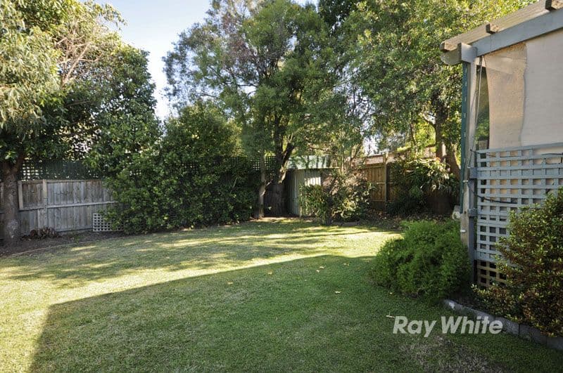 20 Benwerrin Drive, WANTIRNA VIC 3152, Wantirna - Thumbnail 8