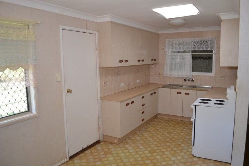15 Marina Avenue, YEPPOON QLD 4703, Yeppoon - Thumbnail 2