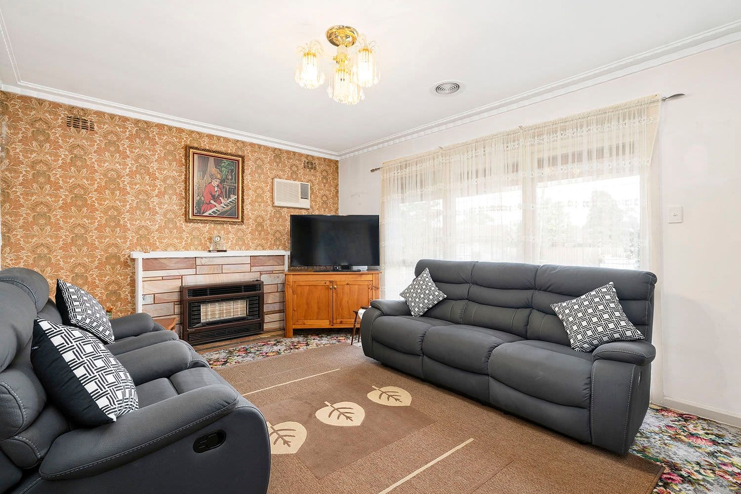 6 Gainsborough Road, Mentone VIC 3194, Mentone - Thumbnail 2