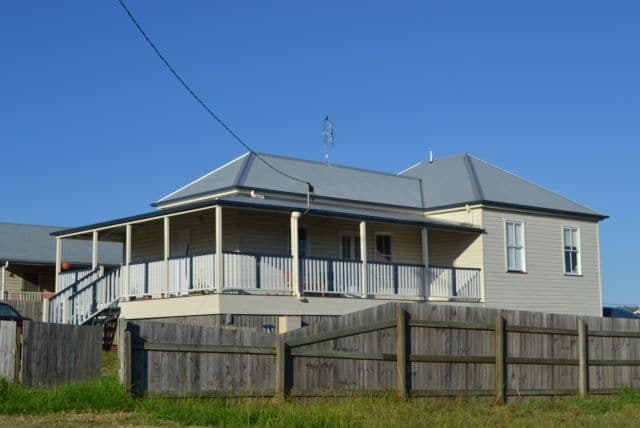4 Bell Street, Greenmount QLD 4359, Greenmount - Thumbnail 2