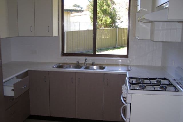 22 Amaroo Crescent, ORANGE NSW 2800, Orange - Thumbnail 2