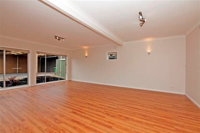 16 Gordon Street, TULLAMARINE VIC 3043, Tullamarine - Thumbnail 3