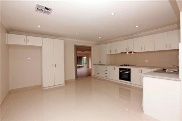 16 Gordon Street, TULLAMARINE VIC 3043, Tullamarine - Thumbnail 7