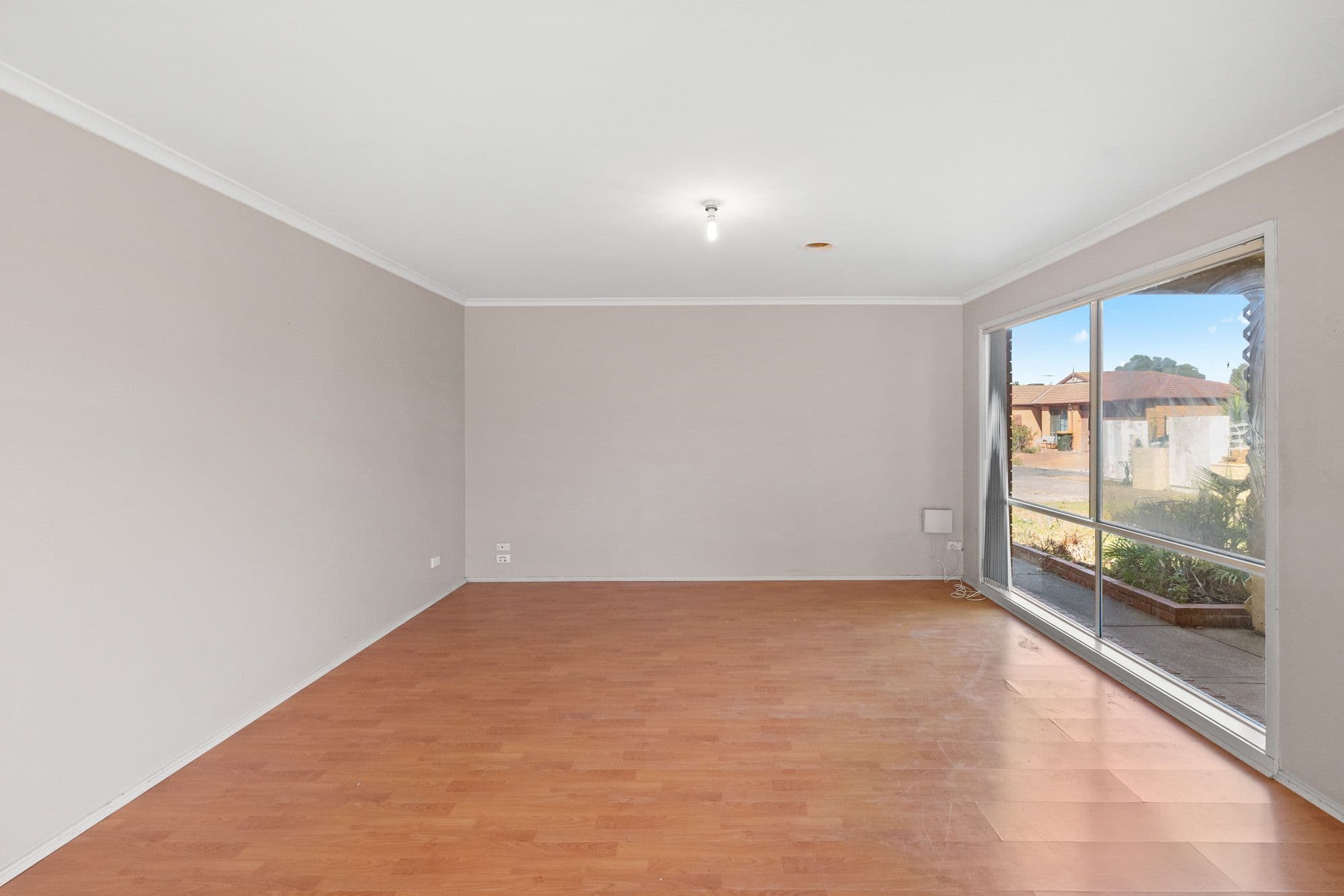 4 Holmesdale Close, Werribee VIC 3030, Werribee - Thumbnail 5
