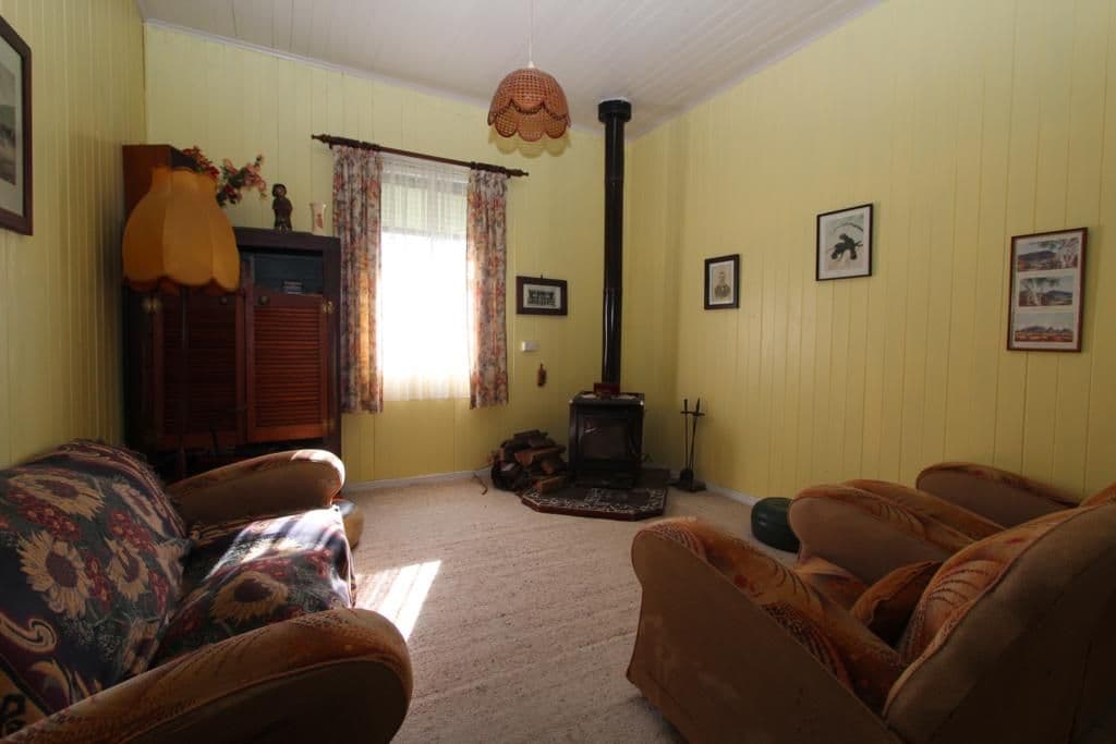93 Rayleigh Street, WALLANGARRA QLD 4383, Wallangarra - Thumbnail 4