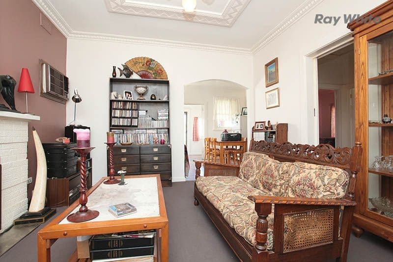 20 Curlew Avenue, ALTONA VIC 3018, Altona - Thumbnail 2