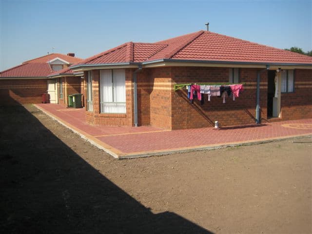 11 Glama Court, ROXBURGH PARK VIC 3064, Roxburgh Park - Thumbnail 5