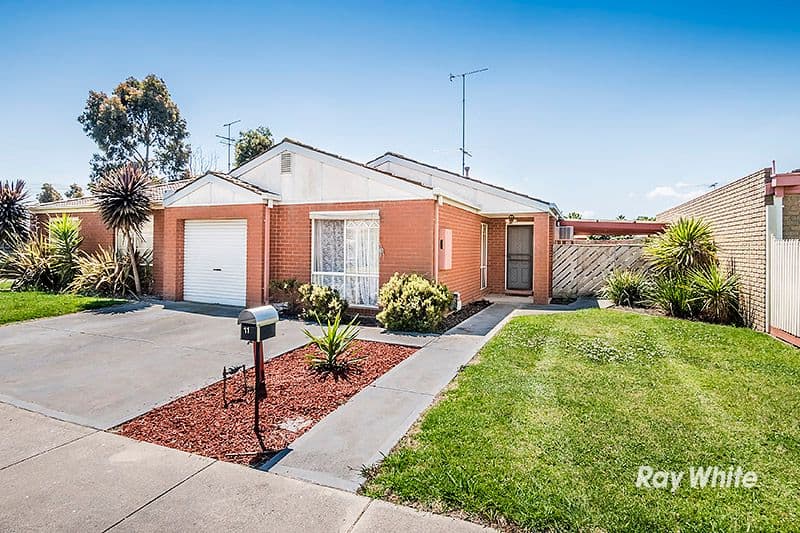 11 Orlit Close, Cranbourne North VIC 3977, Cranbourne North - Image 1