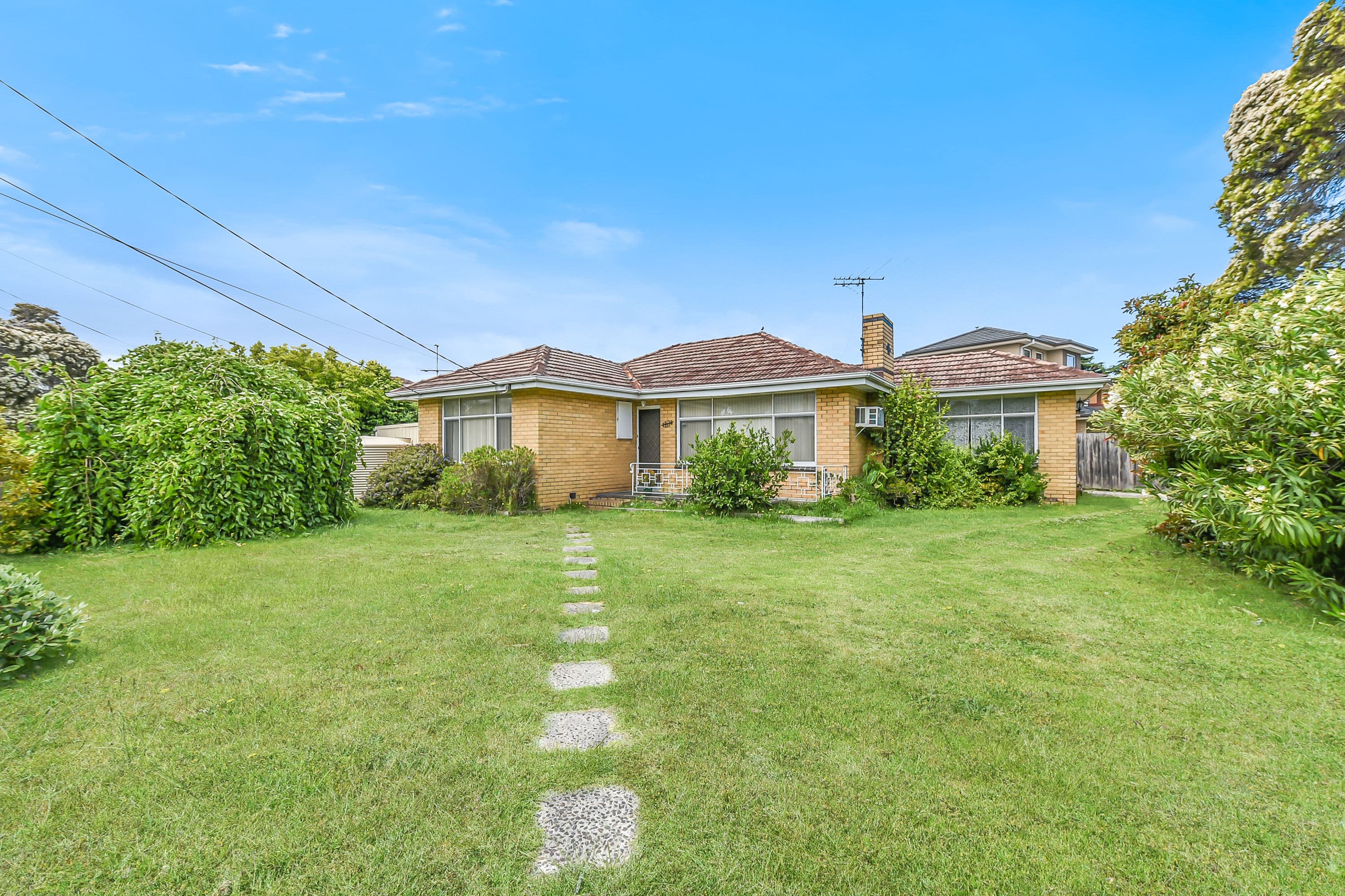 10 Saunders Street, Clayton South VIC 3169, Clayton South - Image 1