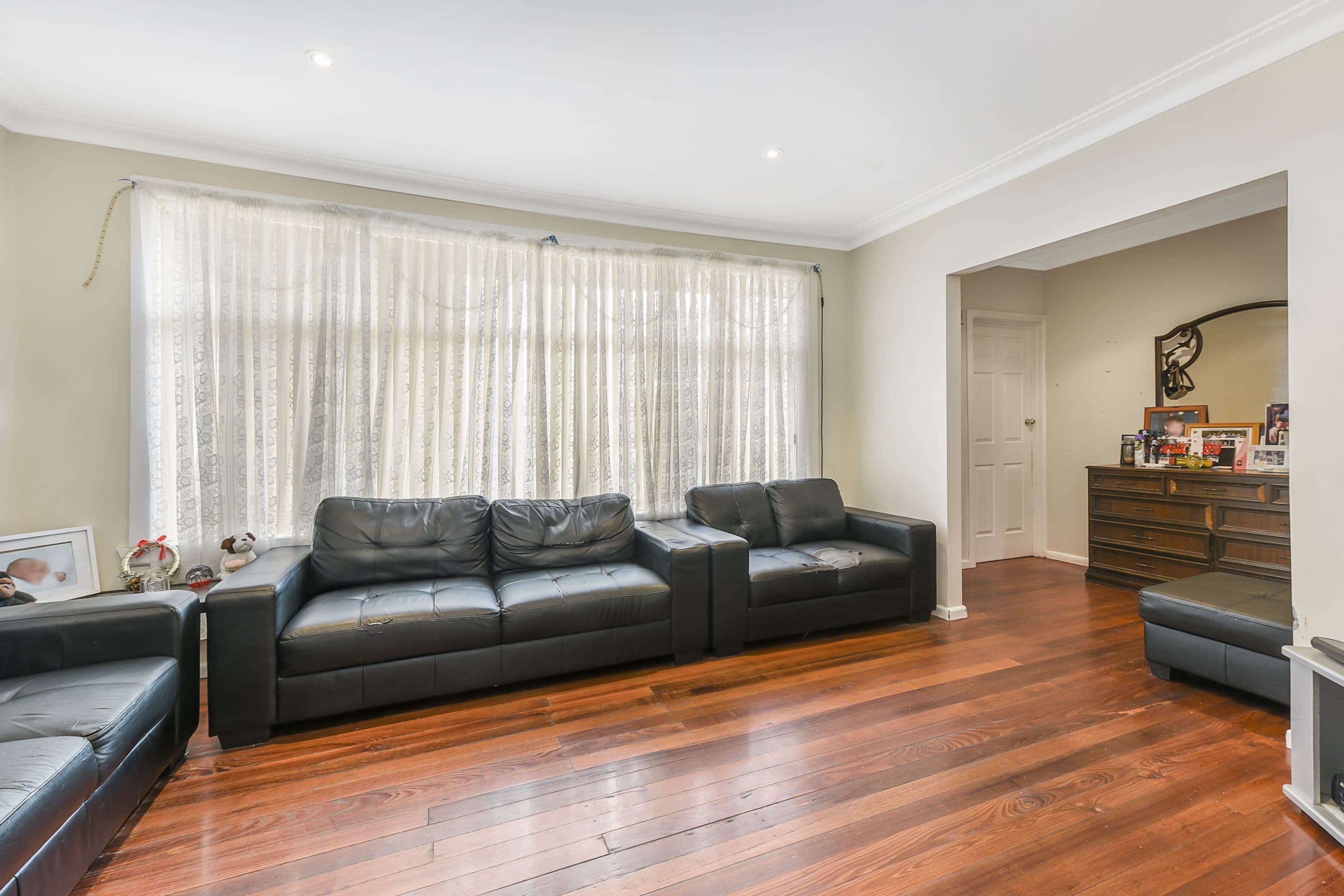 10 Saunders Street, Clayton South VIC 3169, Clayton South - Thumbnail 3